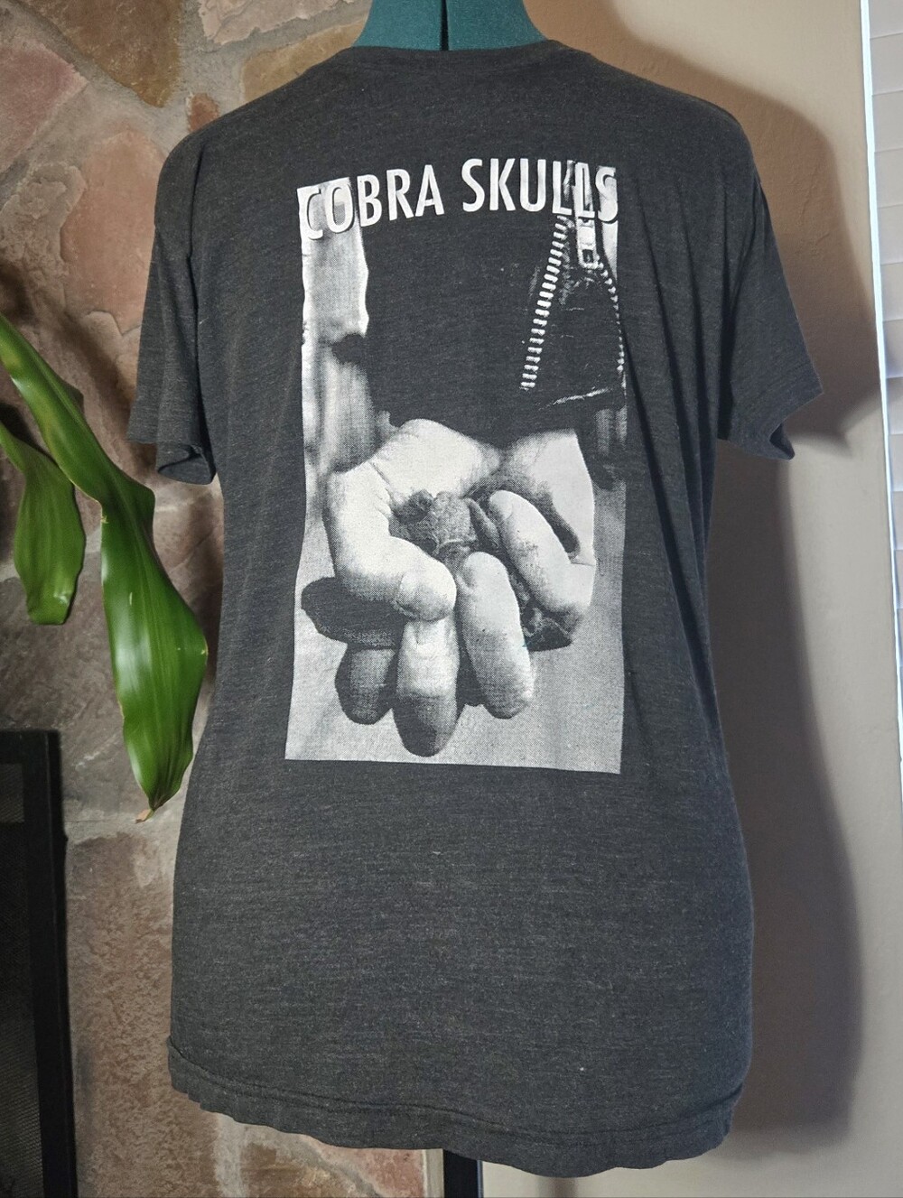 Vintage 2008 Cobra Skulls Never Be A Machine T-Shirt Punk Tri Blend Track